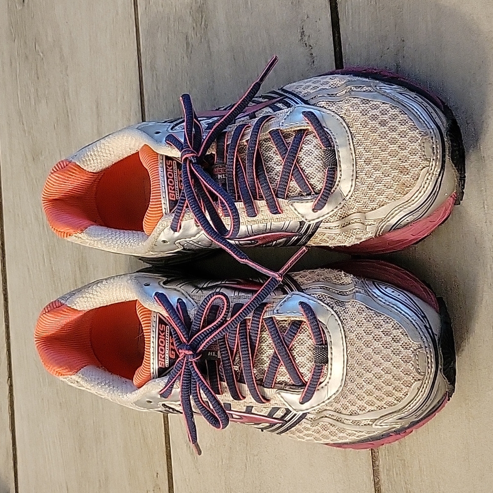 Brooks Adrenaline
